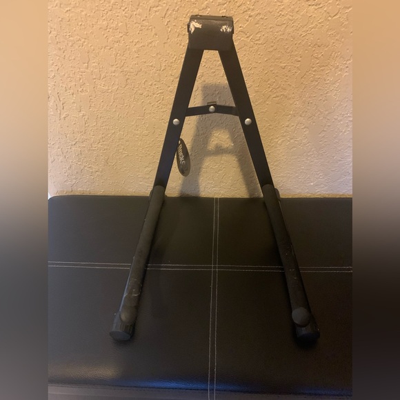 RockJam Foldable A-Frame Guitar Stand with Cushioned Arms and Rubber Feet. - Picture 1 of 3